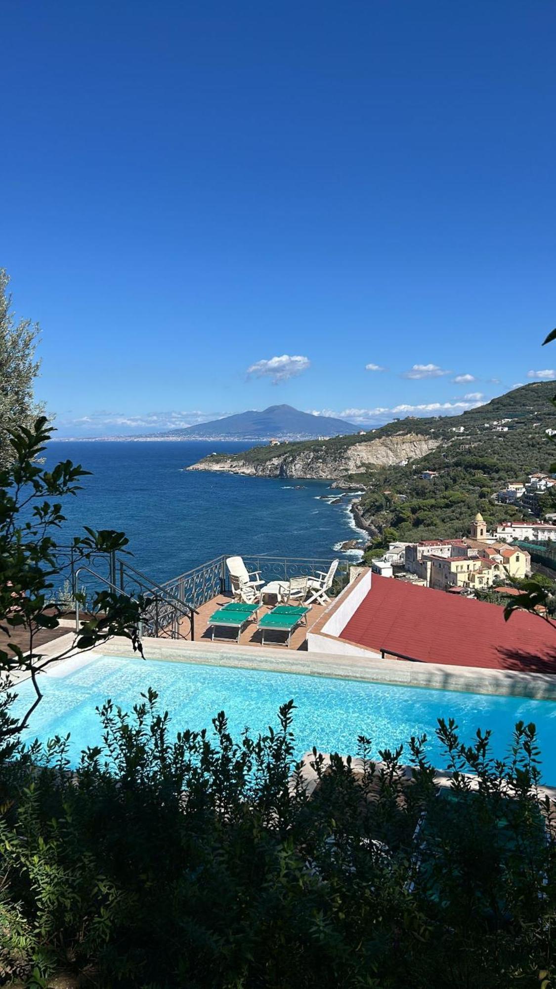 La Fenice -White House- Homeinsorrento- Масса-Лубренсе Экстерьер фото